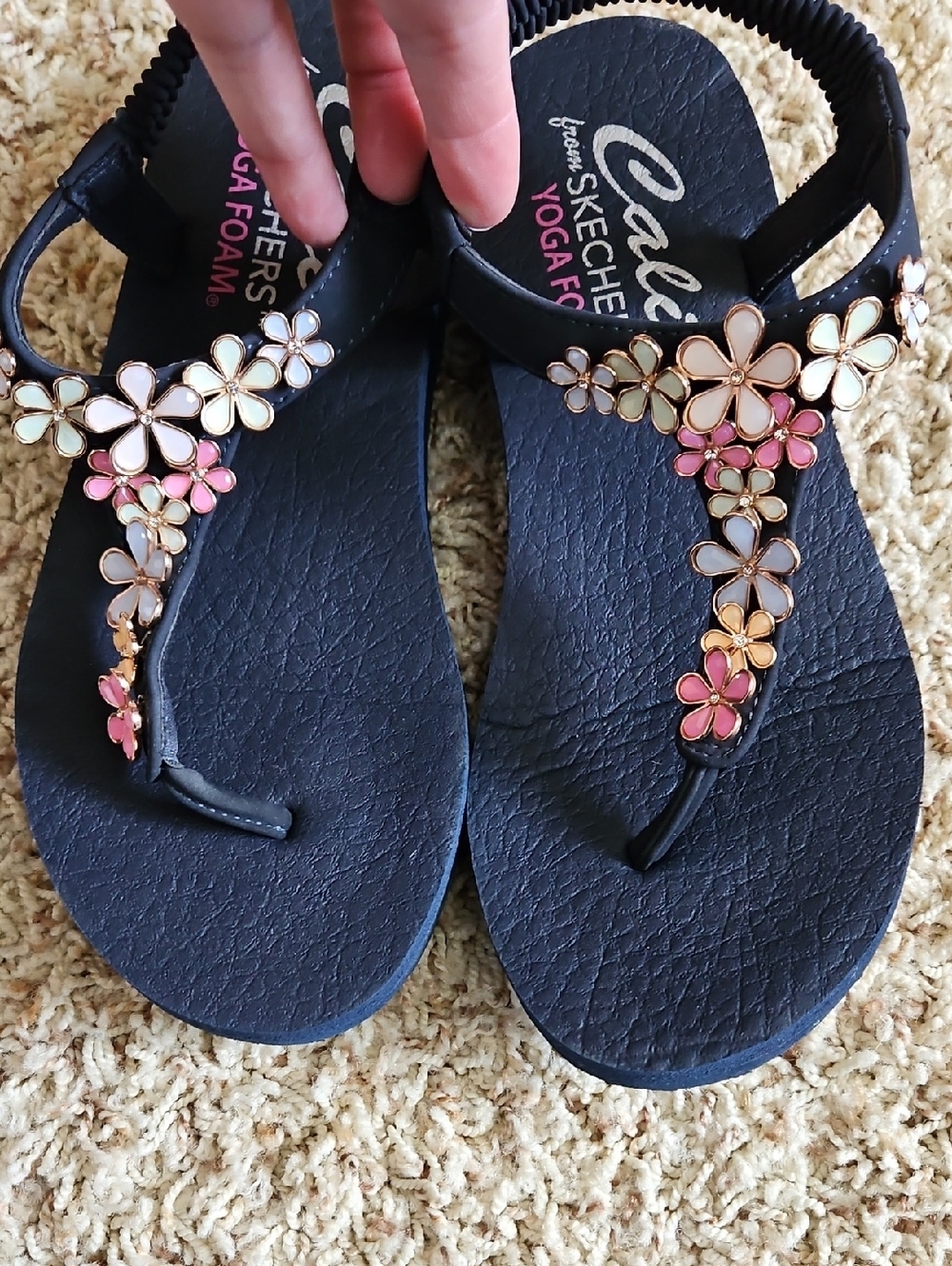 Skechers Floral Embellished Yoga Foam Sandals